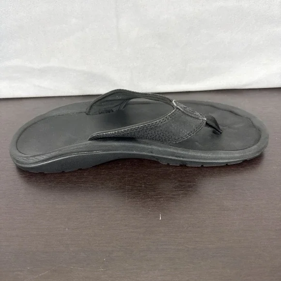 Olukai Ohana Sandals Women's Size 8/8.5? Black Leather Rubber Flip Flops Summer - Picture 5 of 10